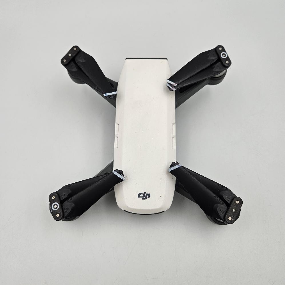 DJI Spark Drone MM1A Alpine White Fly More Combo 1080p w/ Case & Controller