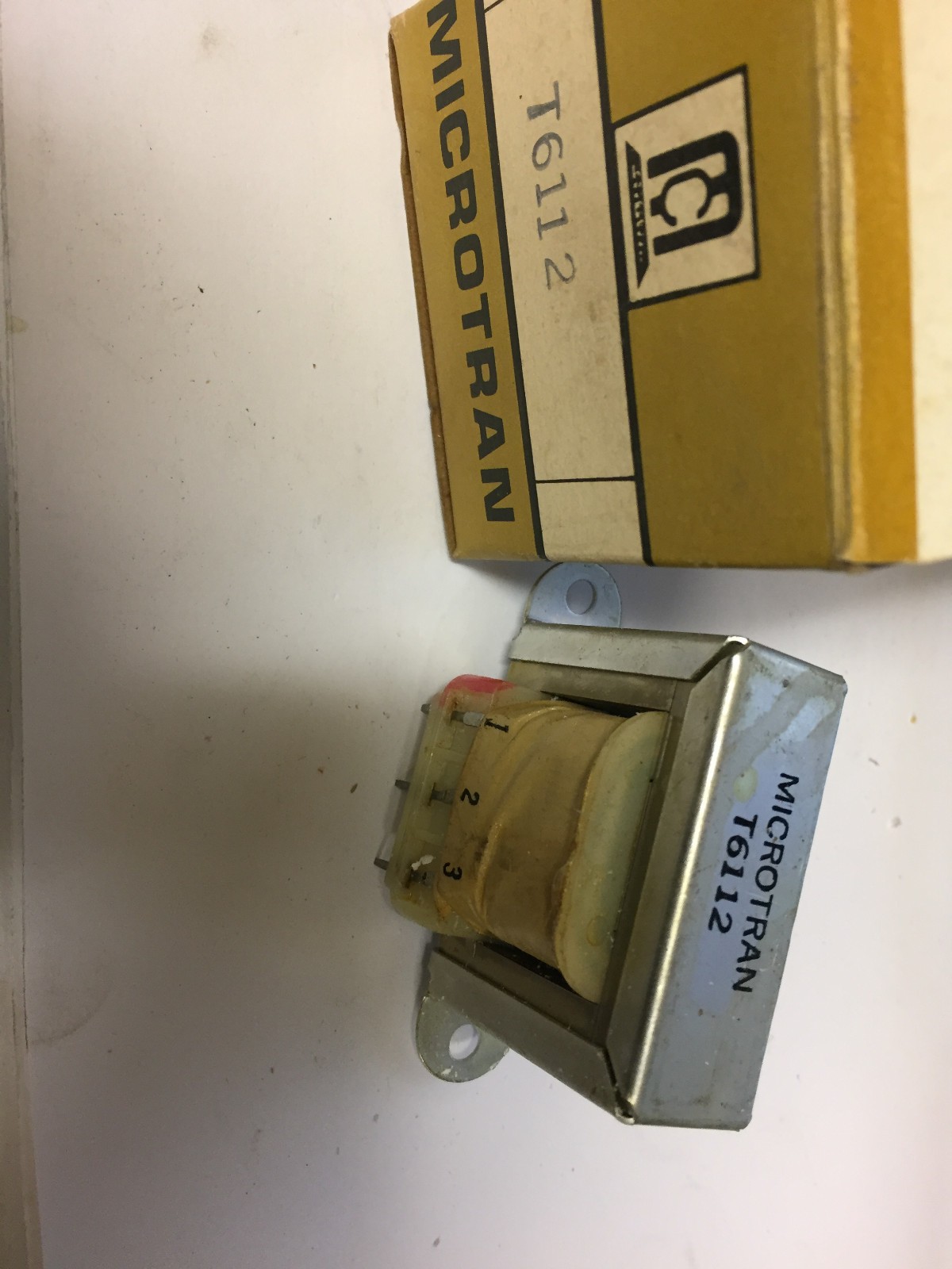 T6112    MICROTRAN   TRANSFORMER600 PRI 900/600 SEC NOS