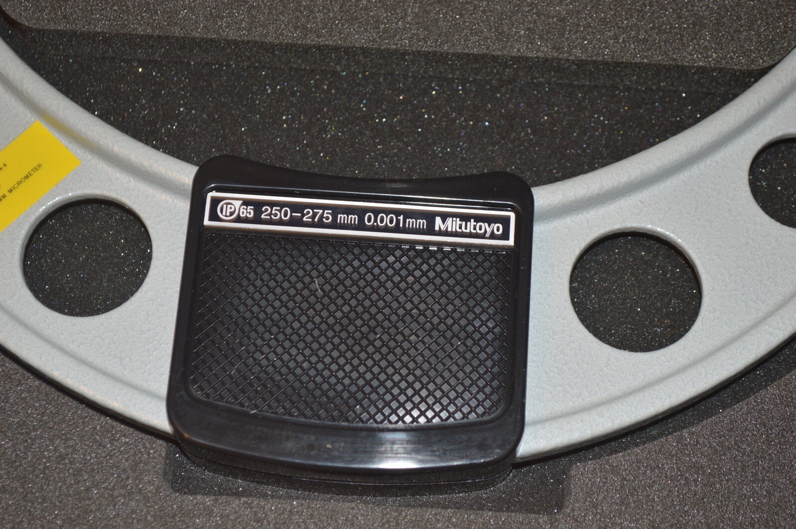 Mitutoyo Digital Micrometer 293-256-10 250-275mm
