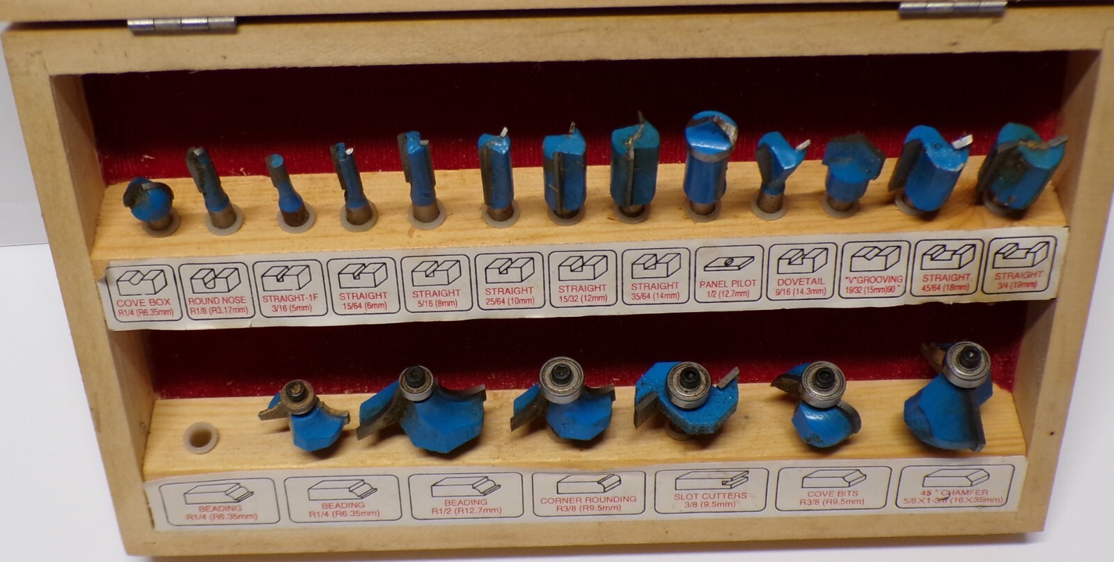 19 Piece Router Bit Set Unbranded Various Sizes With Wooden Box