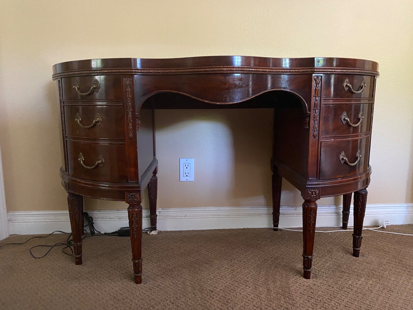 Early 1900s Ladies Vanity