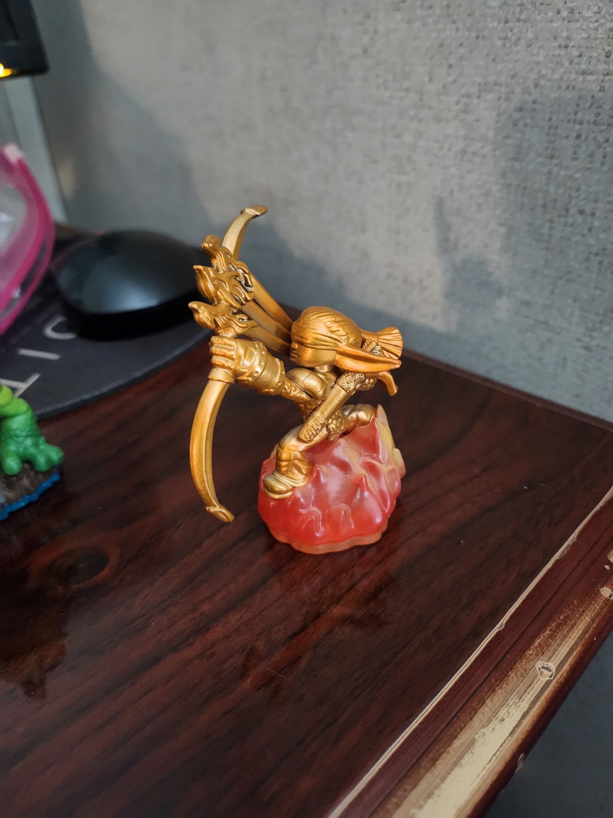Skylanders Giants Gold Flameslinger Figure Chase Variant - Combined Shipping
