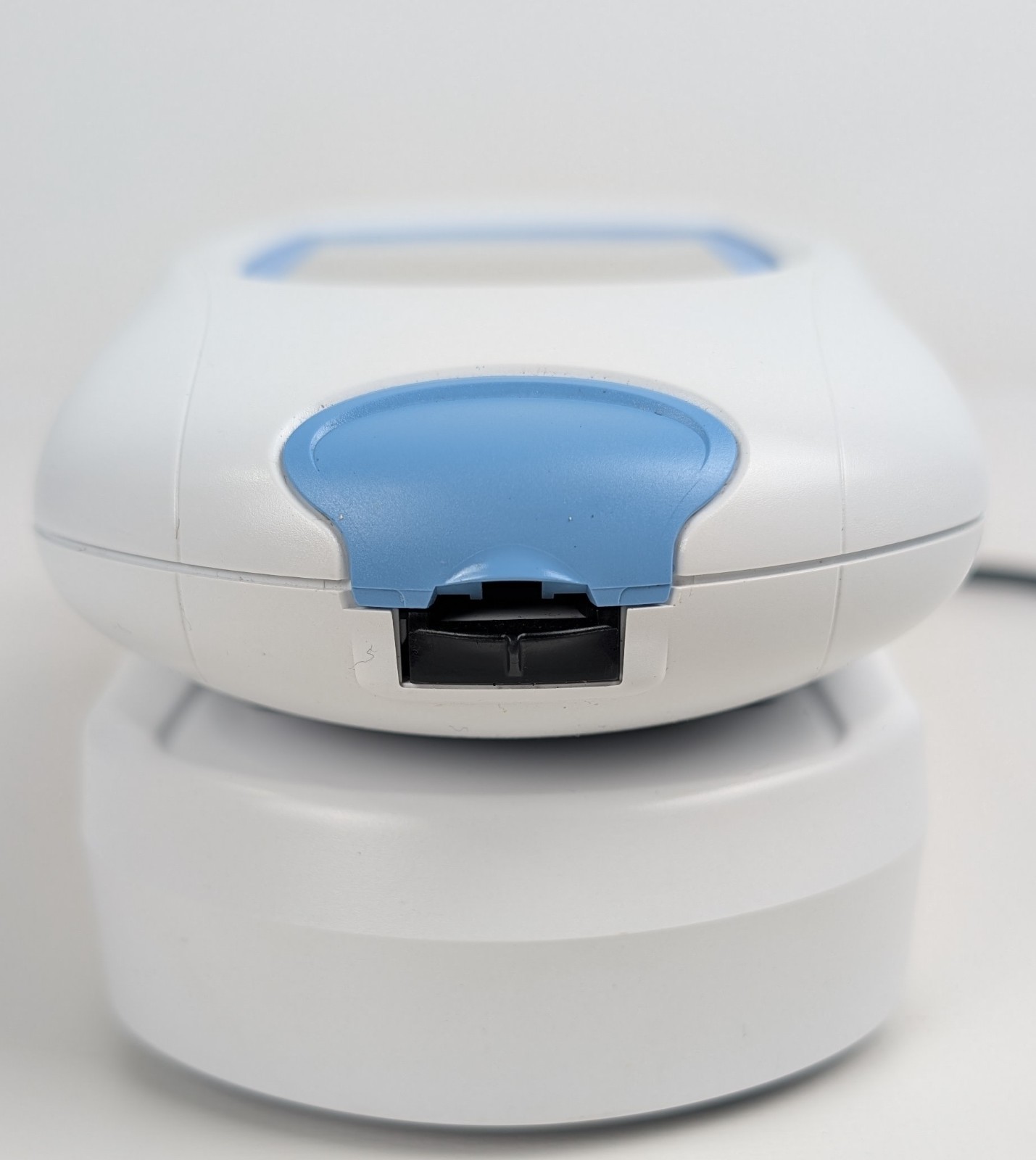 Roche CoaguChek XS Coagulation Meter and Base (No Test Strips)