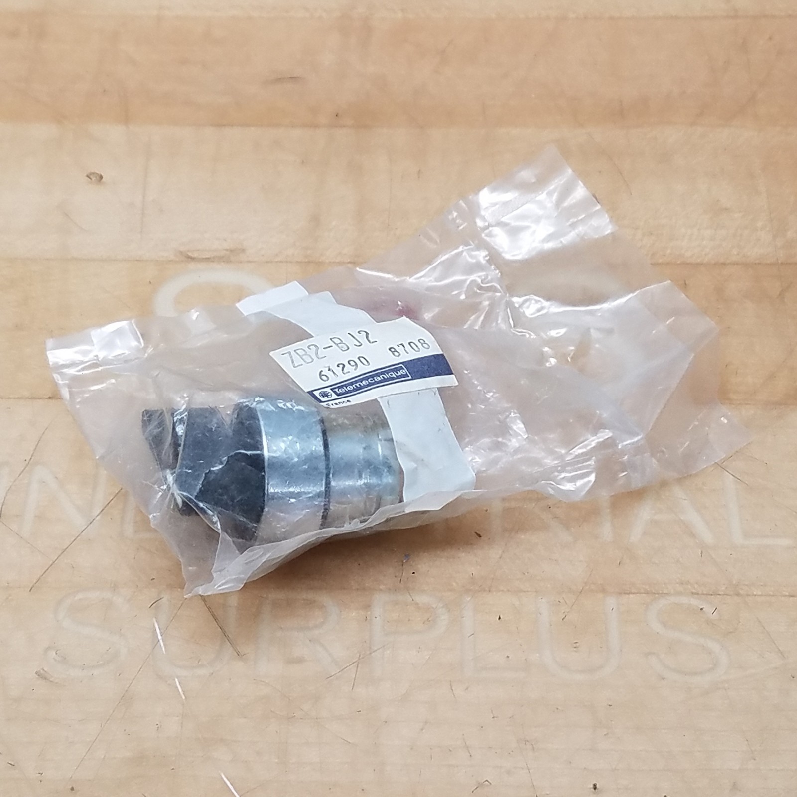 Telemecanique ZB2-BJ2 Selector Switch Head, 2 Positions - NEW
