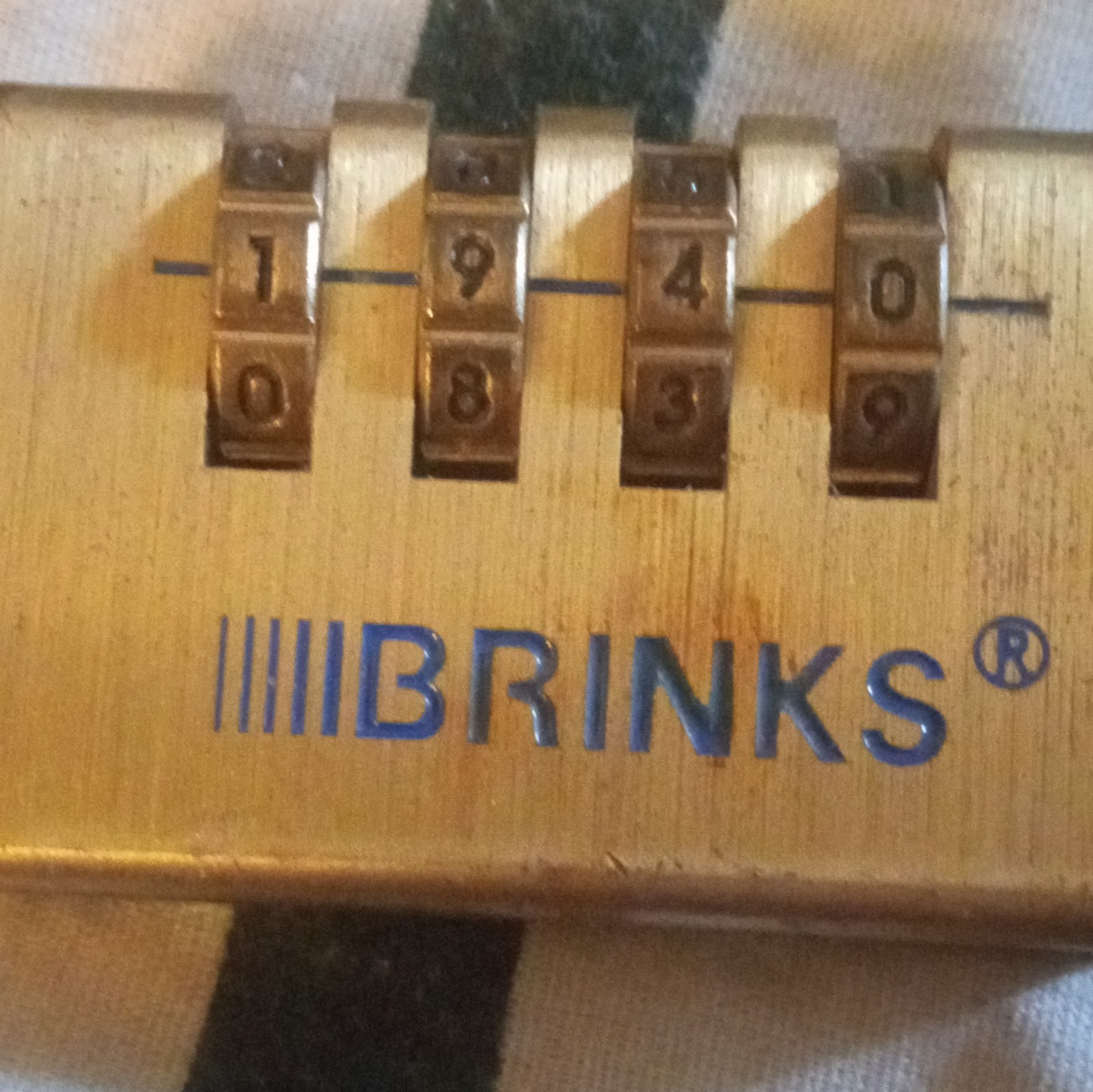 Brinks 4-Digit Combination Brass Padlock w/ Steel Shackle, 25mm