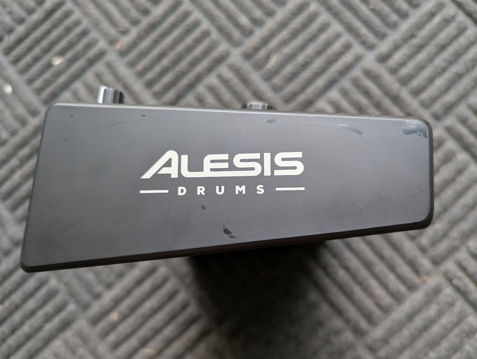 Alesis Strata Core Electronic Drum Module w/ Power Cable, Mount, and Cable Snake