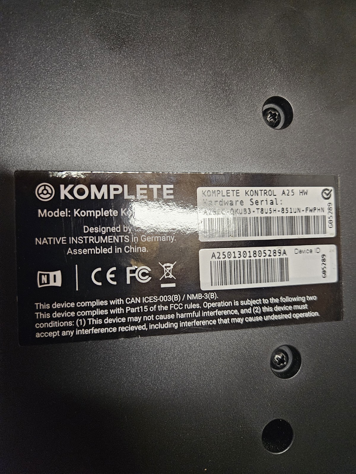 Native Instruments Komplete Kontrol A25 25-Key Keyboard Controller