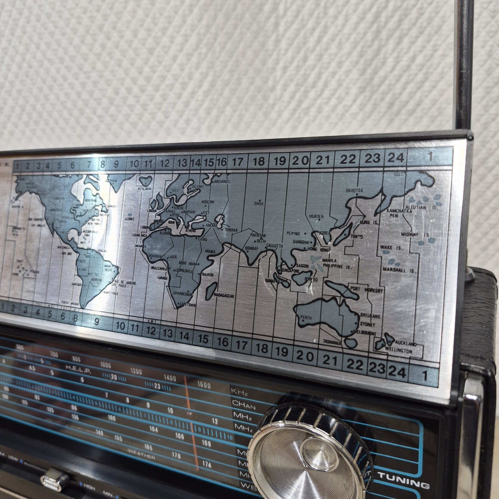 Vintage 70's 1425 Westminster Solid state World Time Ham operators multiband