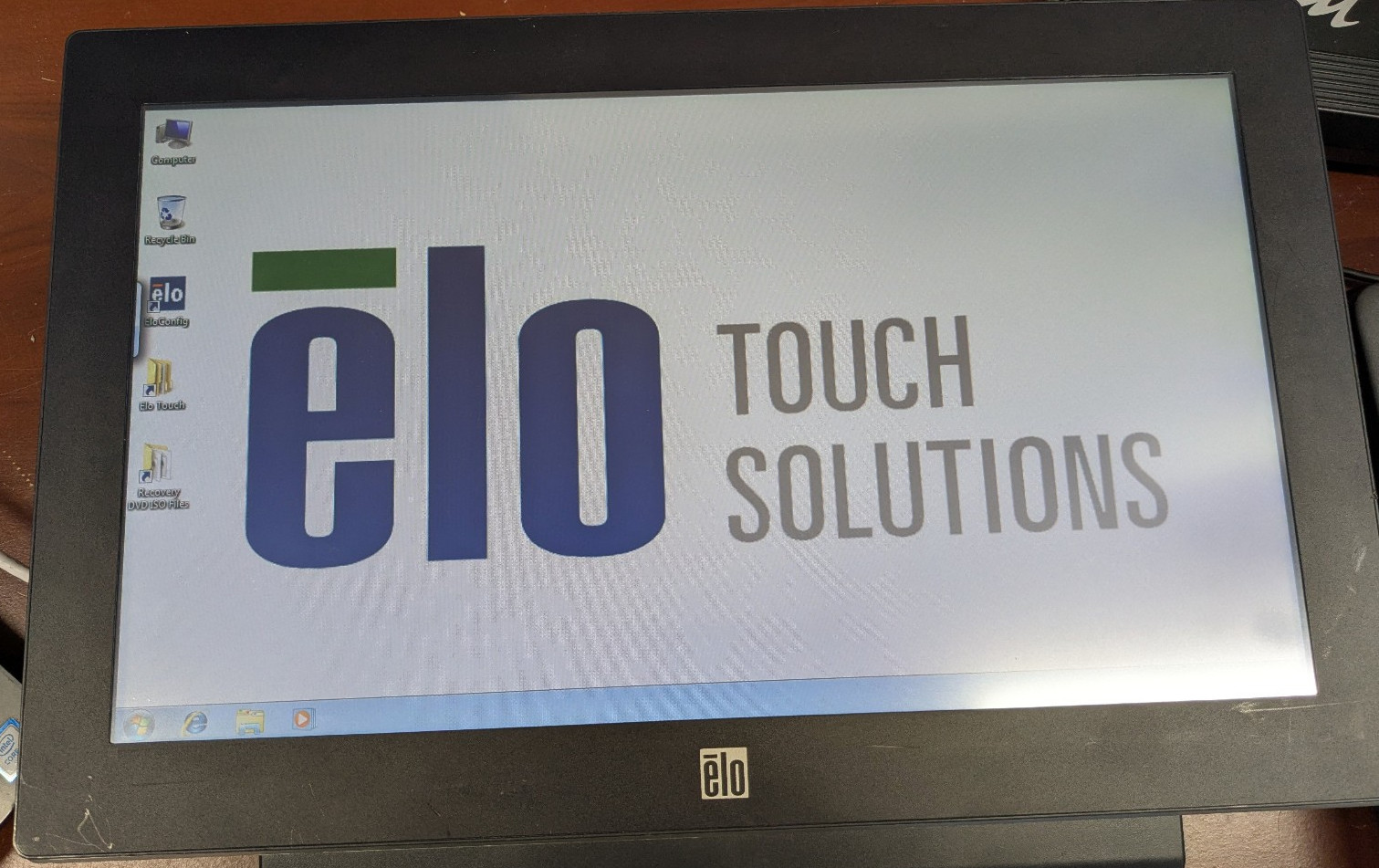 Elo Touch Solutions ESY19C3 Display Screen w/ NO STAND