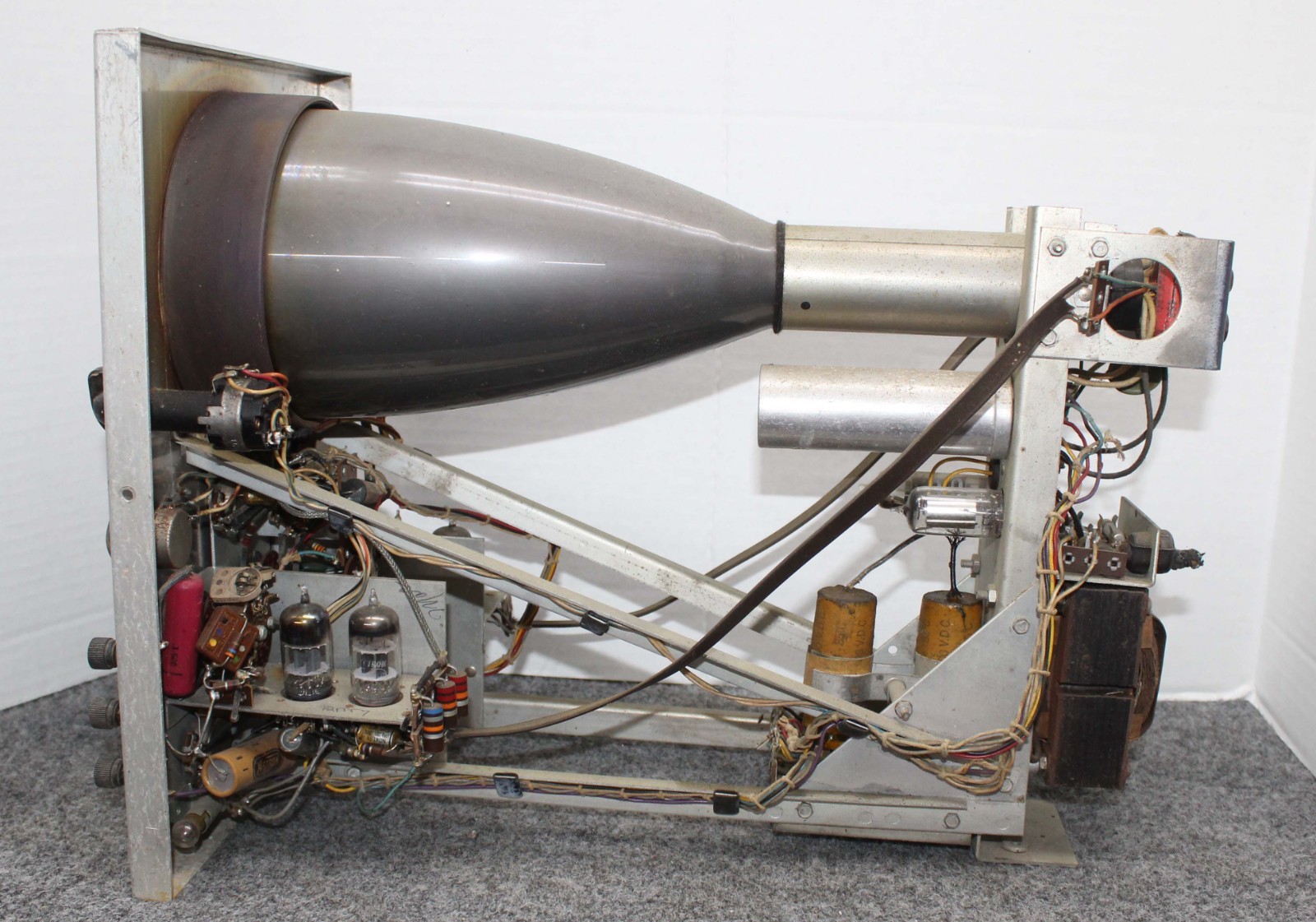 HICKOK MODEL 665 OSCILLOSCOPE