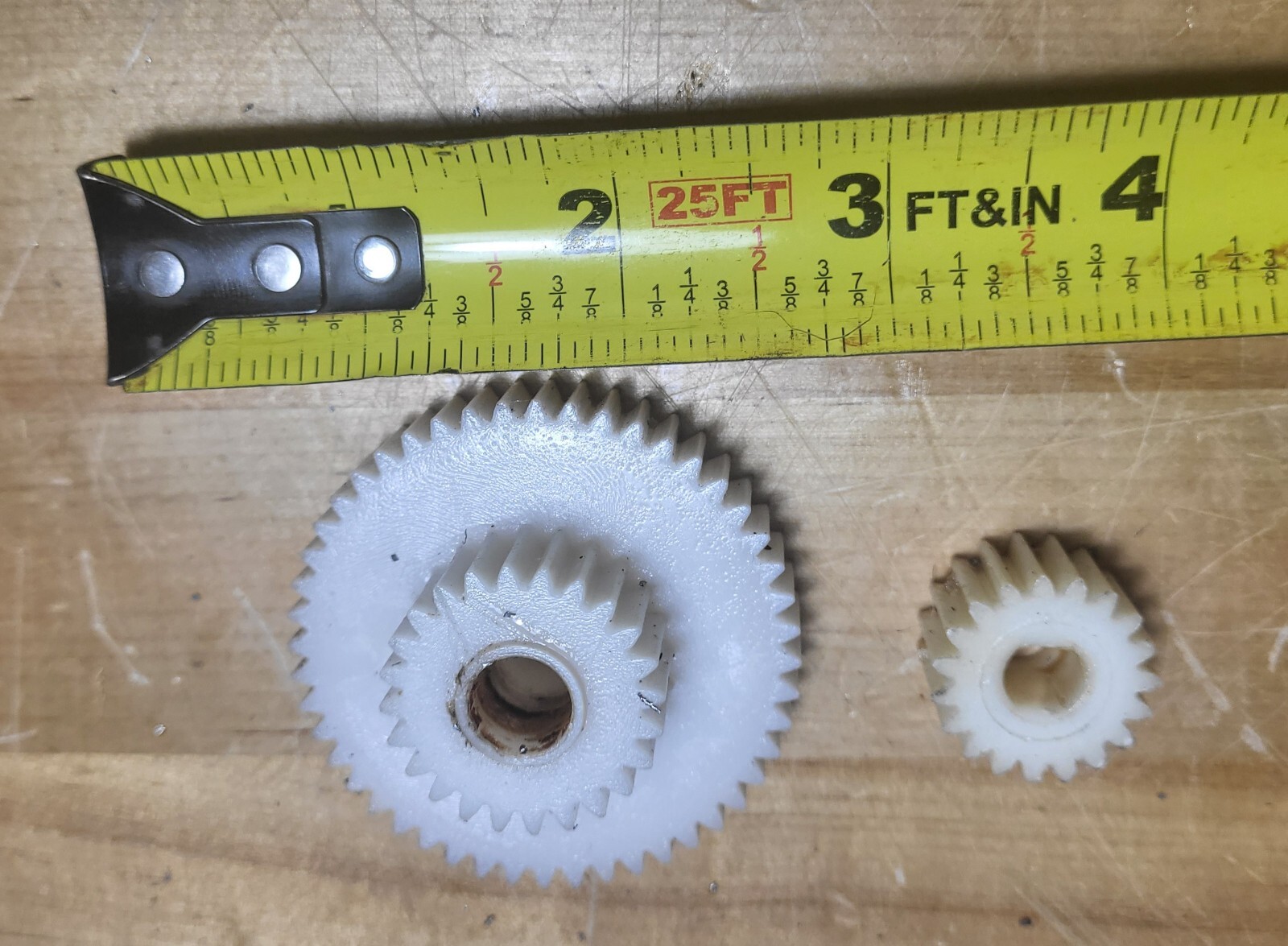 5 Matching Plastic Gear Set - General Purpose Use Preowned