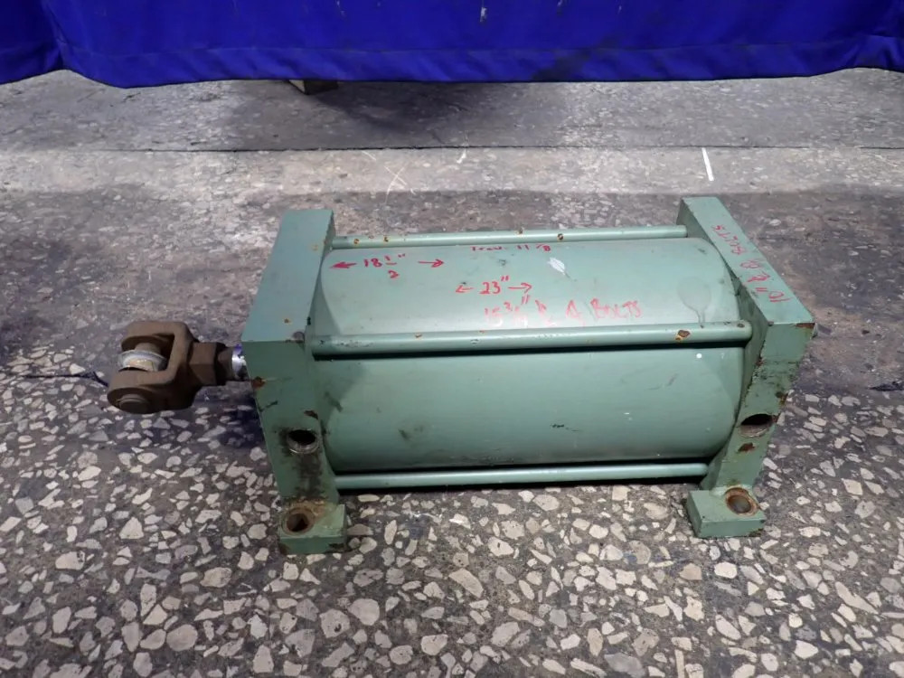 PNEUMATIC CYLINDER  02260730017