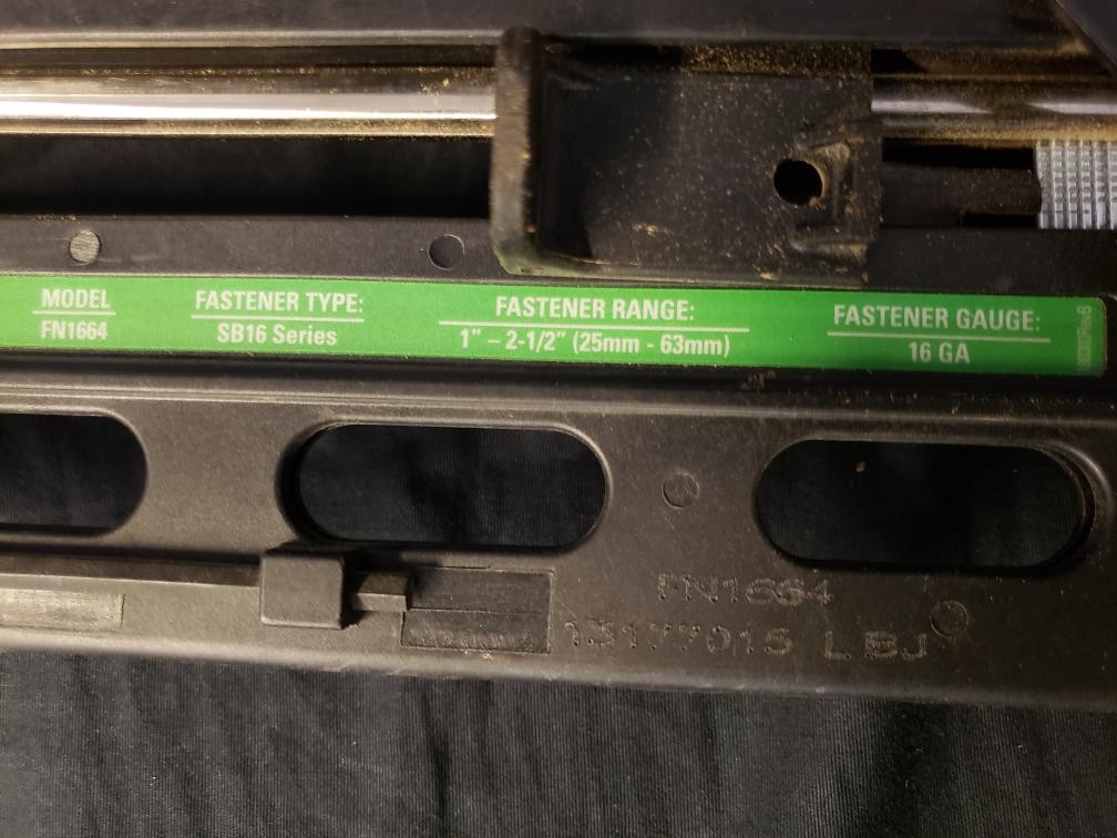 BOSTITCH FN1664 16GA FINISH NAILER IN HARD CASE (24591-2)