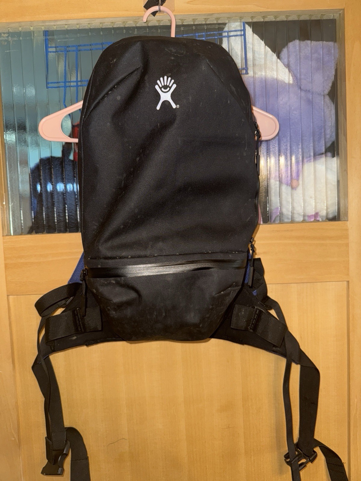HYDRO FLASK- Hydration backpack- 10 liter- Journey Series- Black M/L- See Desc.