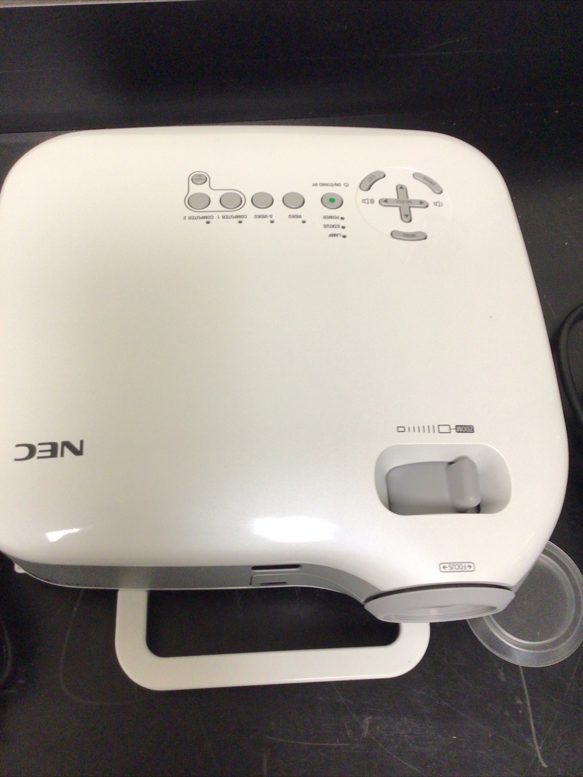 NEC Model VT470 Desktop Projector With Cords