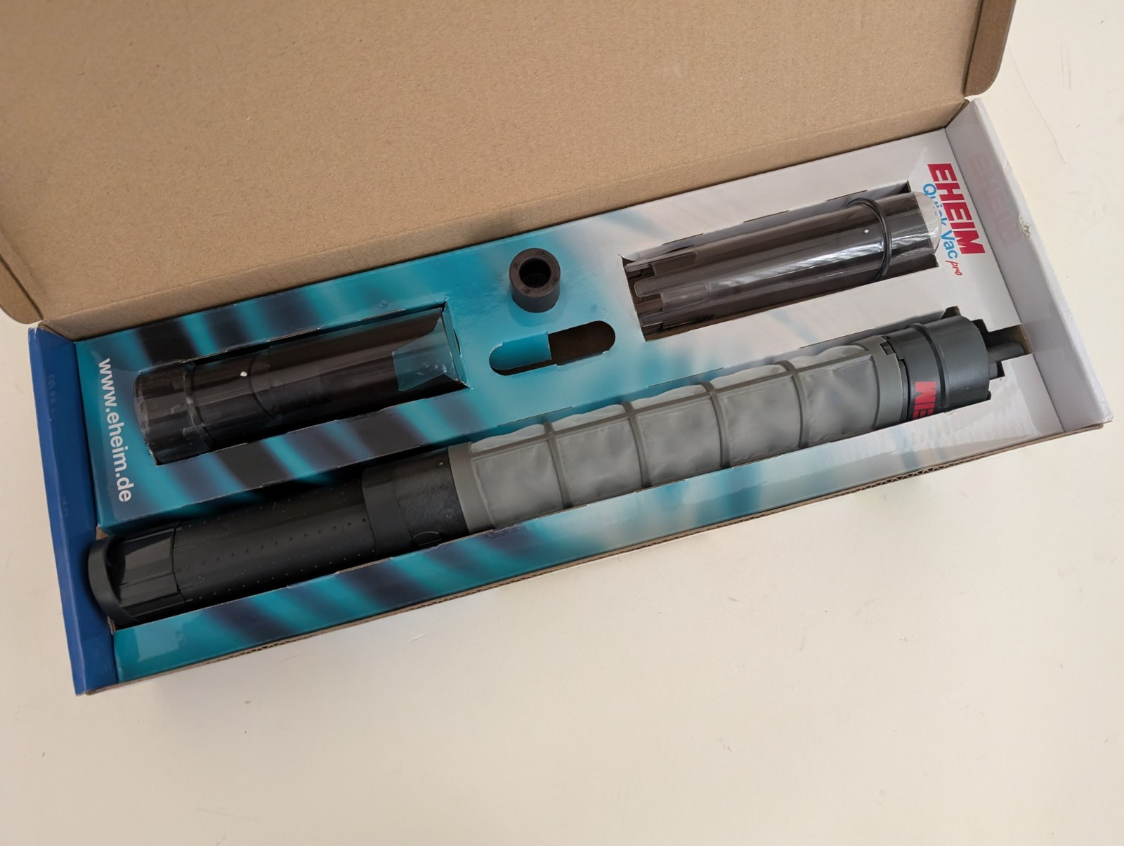Eheim Quick Vac Pro - Battery Powered Gravel Cleaner & Sludge Extractor