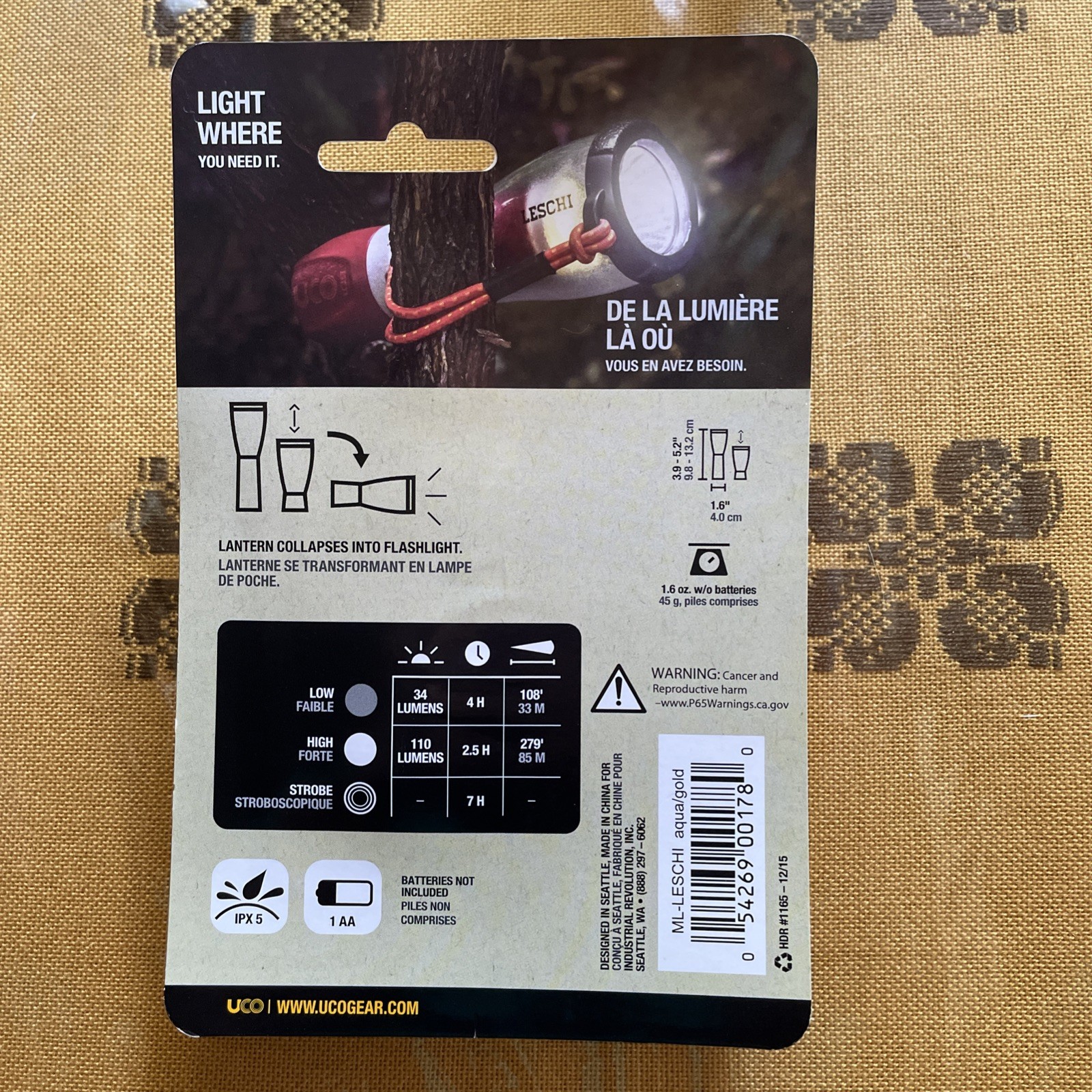 Leschi Lantern 110 Lumen Camping Lantern and Battery powered Flashlight, New