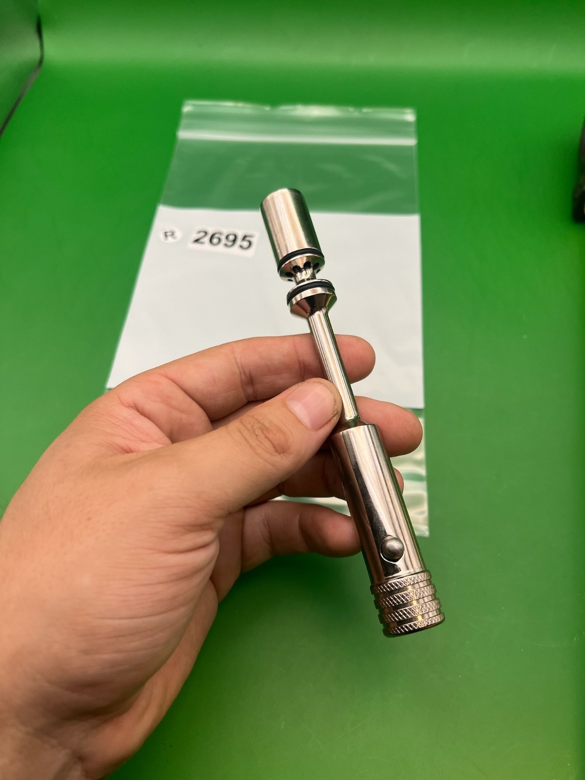 Autococker Bolt