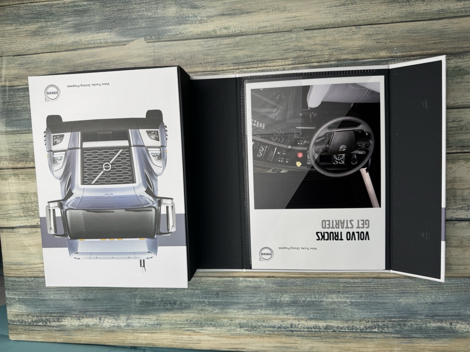 VOLVO VNL DRIVER`S MANUAL GUIDE INFORMATION BOOK 22945962 EUC