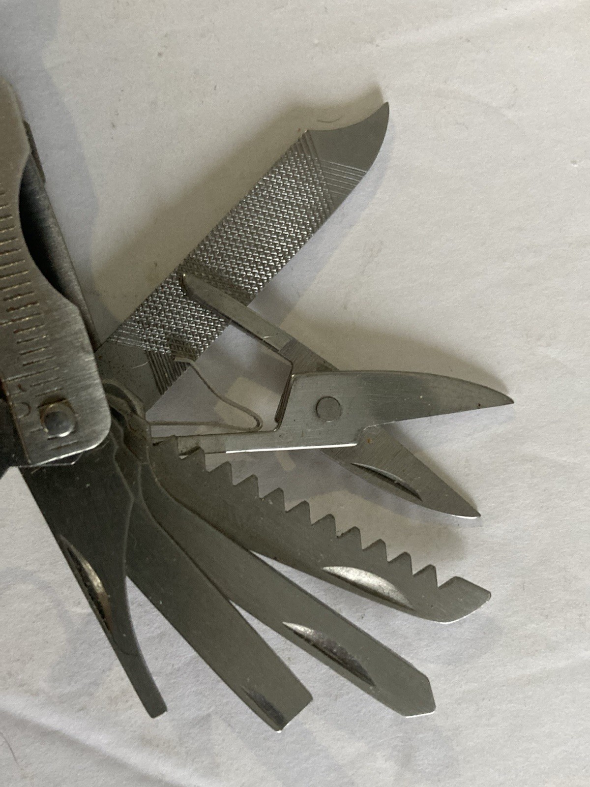 Fly Fishing Tying Tools Hackles Compass Scissor Multi Tool