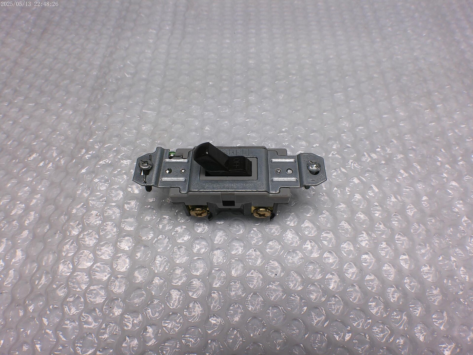 HUBBELL SWITCH 120-277VAC UNMP