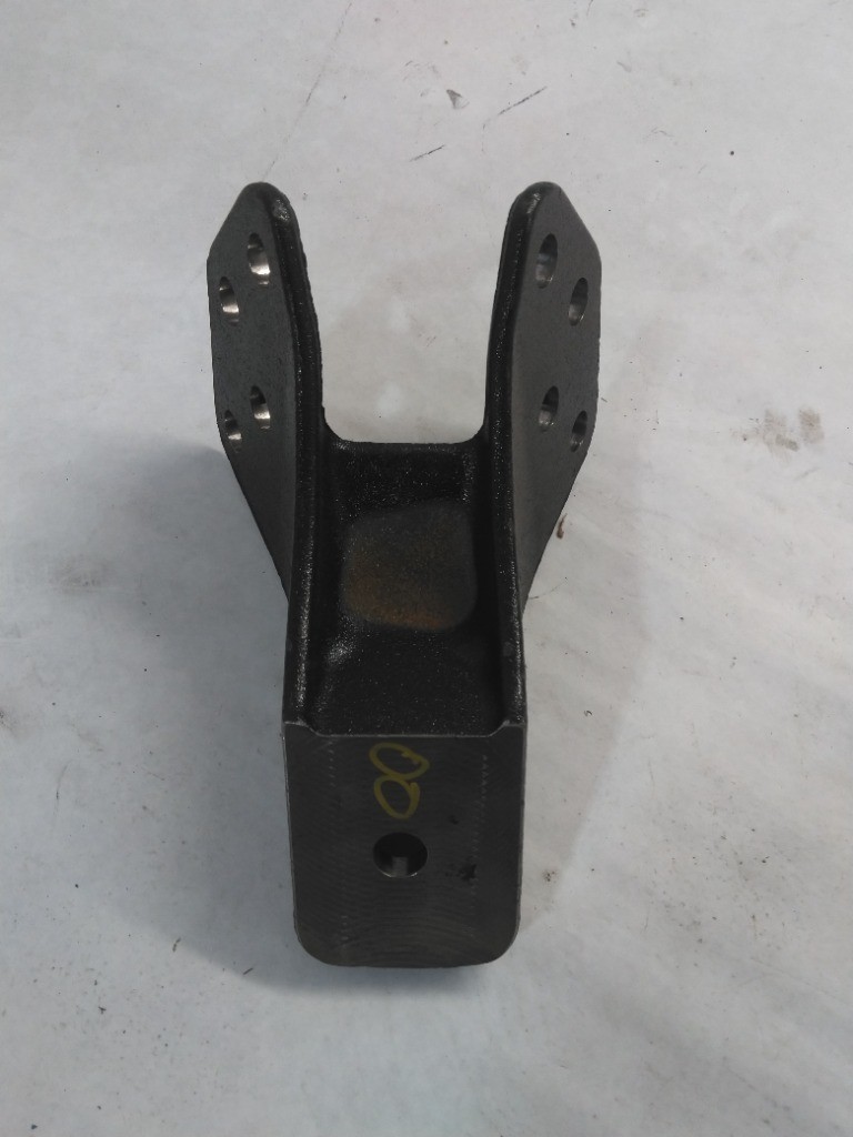 NEW OEM 4074712C2 4074712C1 SUPPORT, _MID CAB MOUNTING
