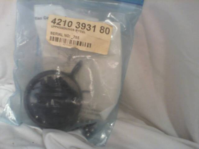 Atlas Copco 4210 3931 80 Suspension Yoke Kit LTV28 R07 Swivel-New In Box