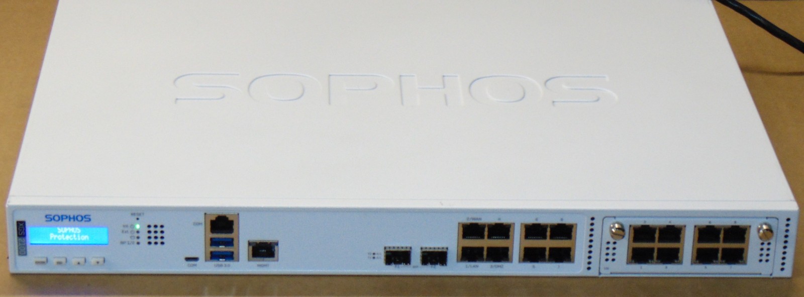 Sophos XGS 2100 Firewall Security Appliance (XGS2100) comes with 1 GE Module