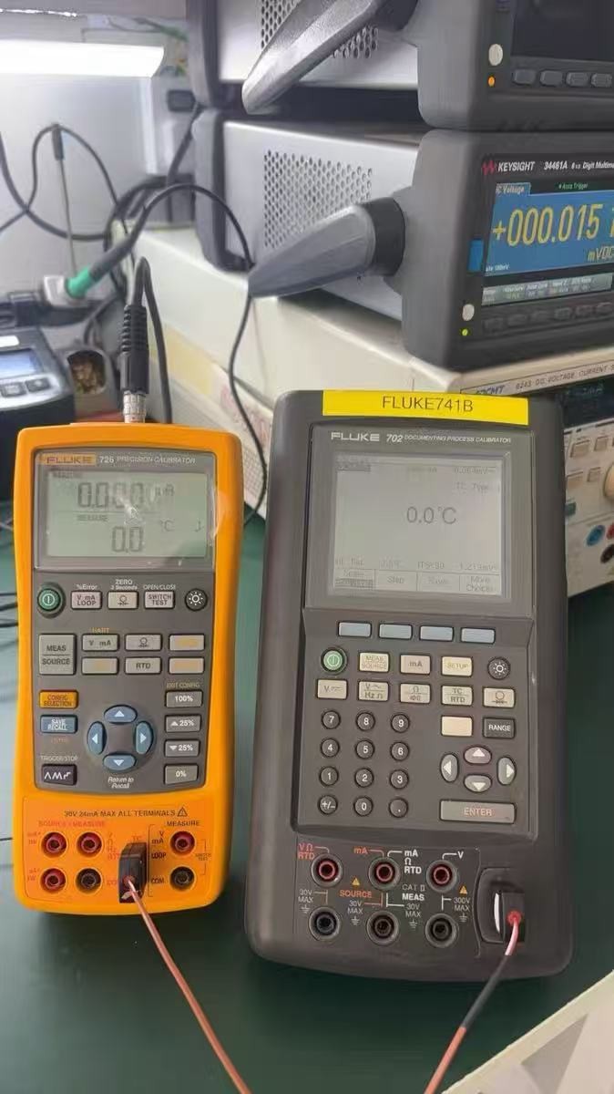 Fluke 726 Precision Multifunction Process Calibrator