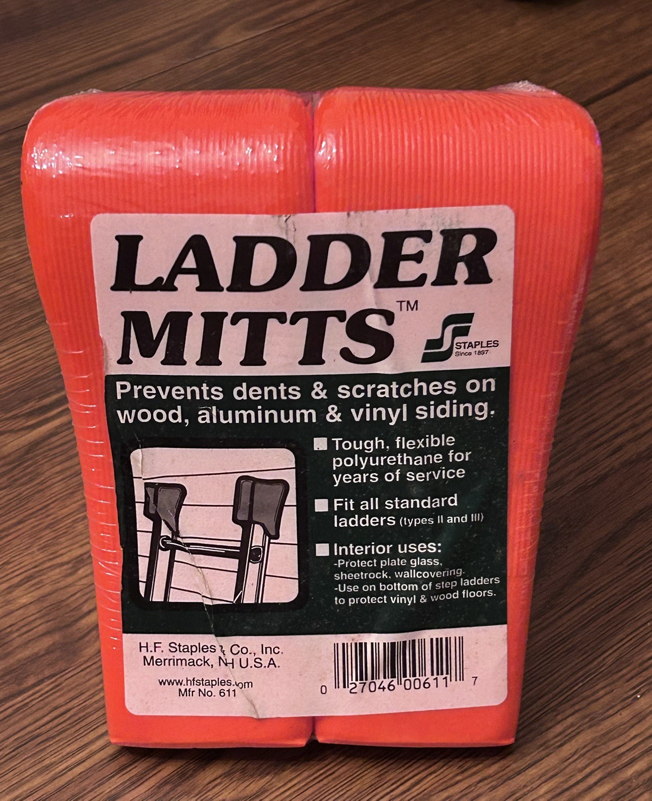 Staples Ladder Mitts For The Tops Of Wood And Aluminum Extension Ladders