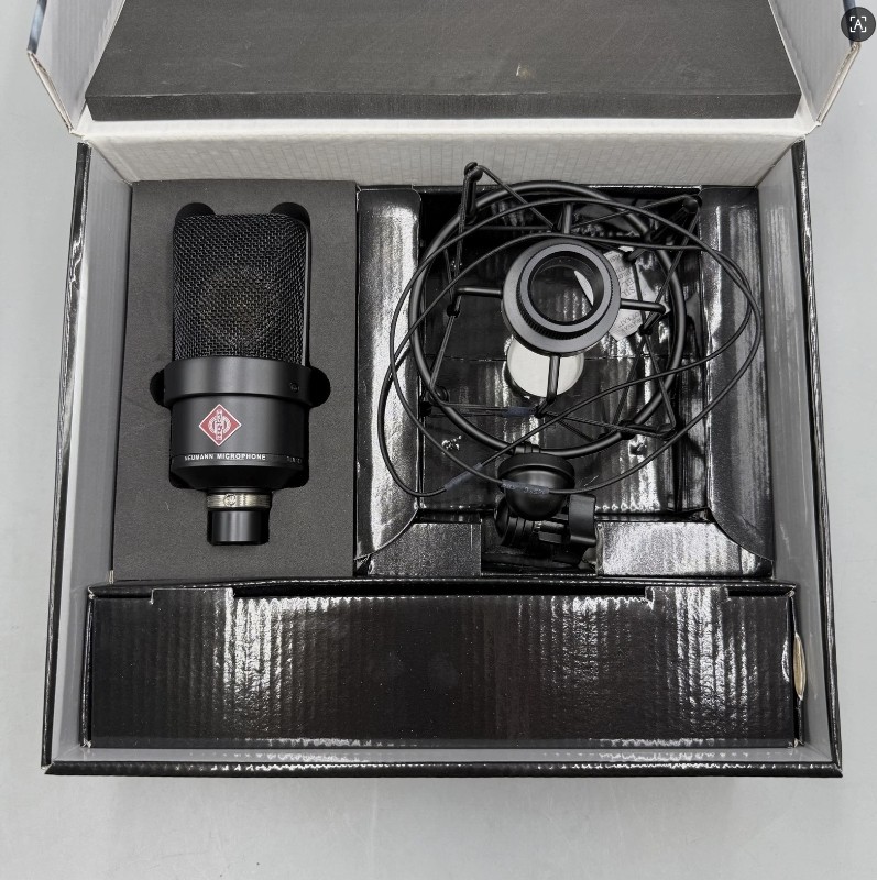 Neumann TLM 103 Large-diaphragm Condenser Nickel Microphone With Shock Mount