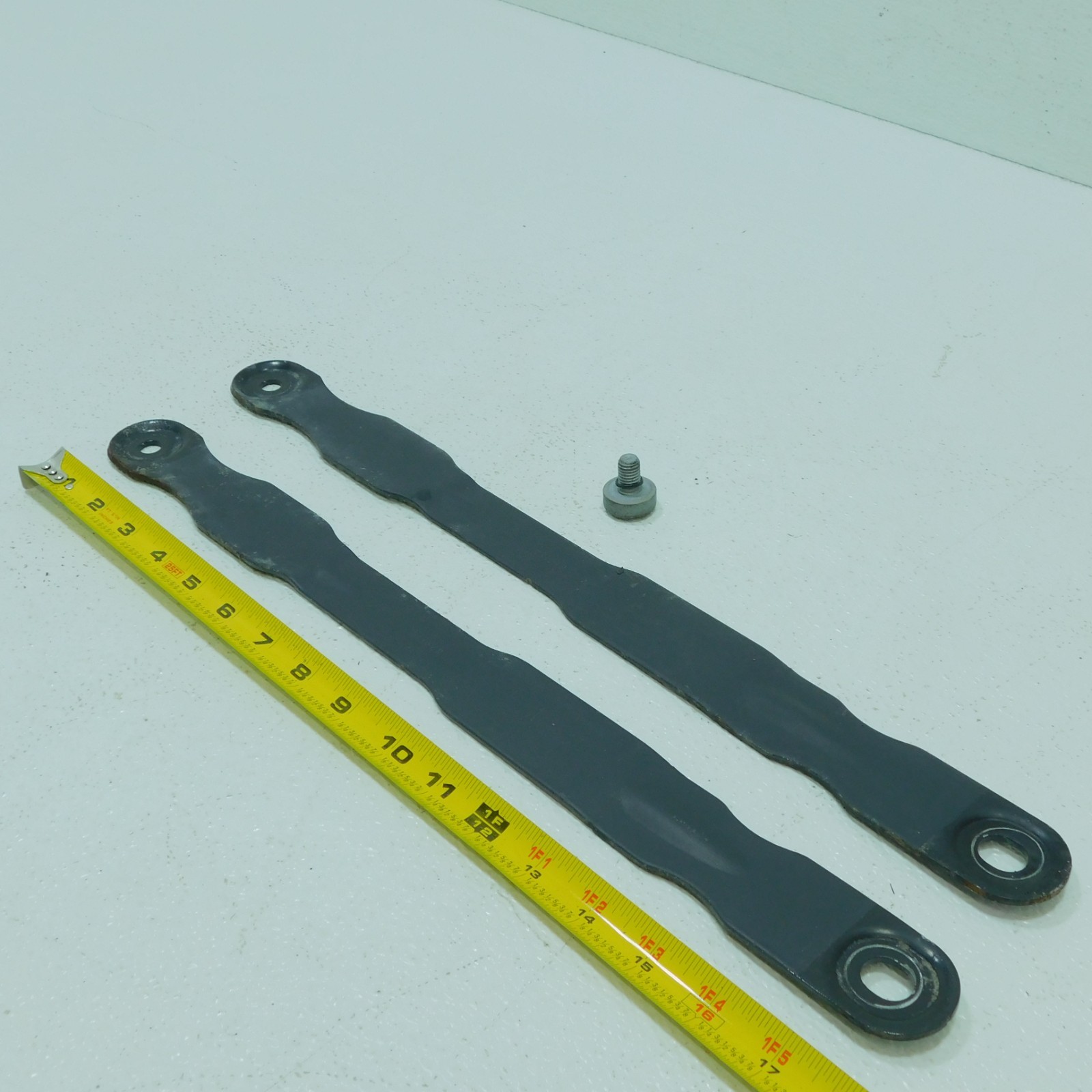 2pcs 12-18 BMW F30 Sedan xDrive 320i 328i 330i Rear LH & RH Cross Brace Support