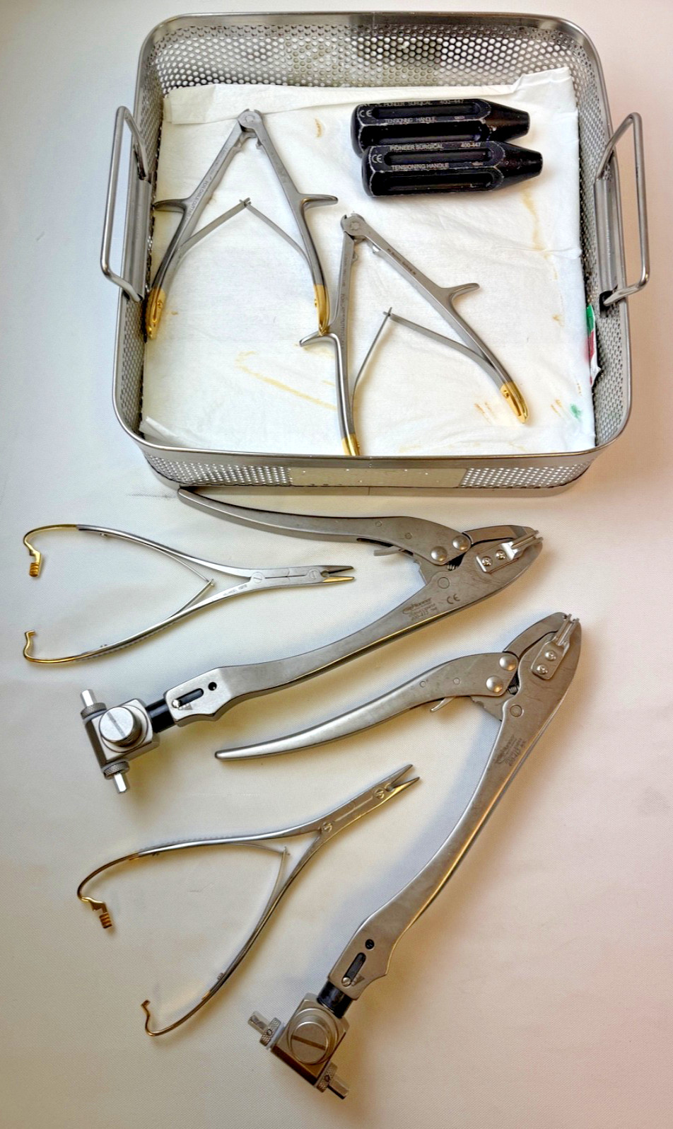8 Piece Pioneer Surgical Sternal Cable System Instrument Set w/ Tray Orthopedics