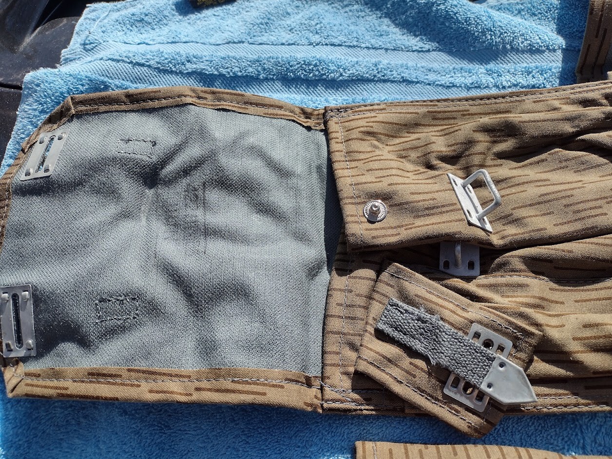 East German Magazine Pouch Raindrop Pattern DDR