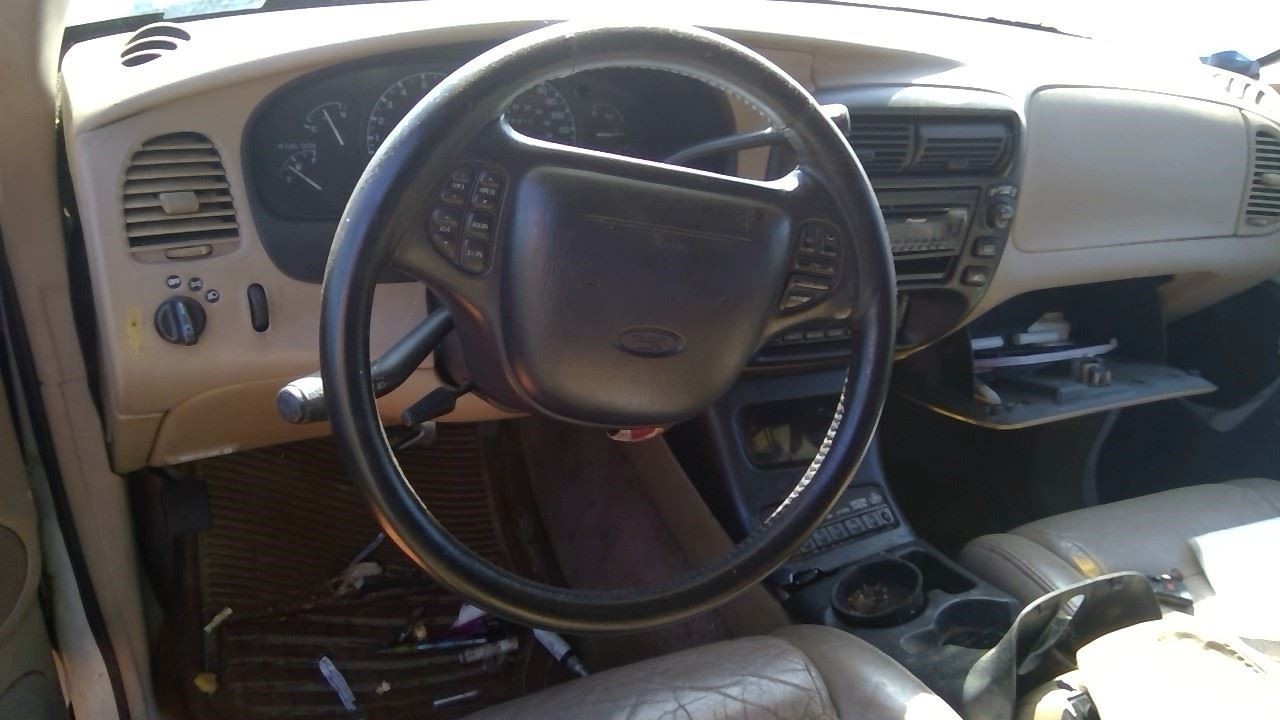 Driver Front Spindle/Knuckle 4 Door Knuckle Fits 98-01 EXPLORER 287912