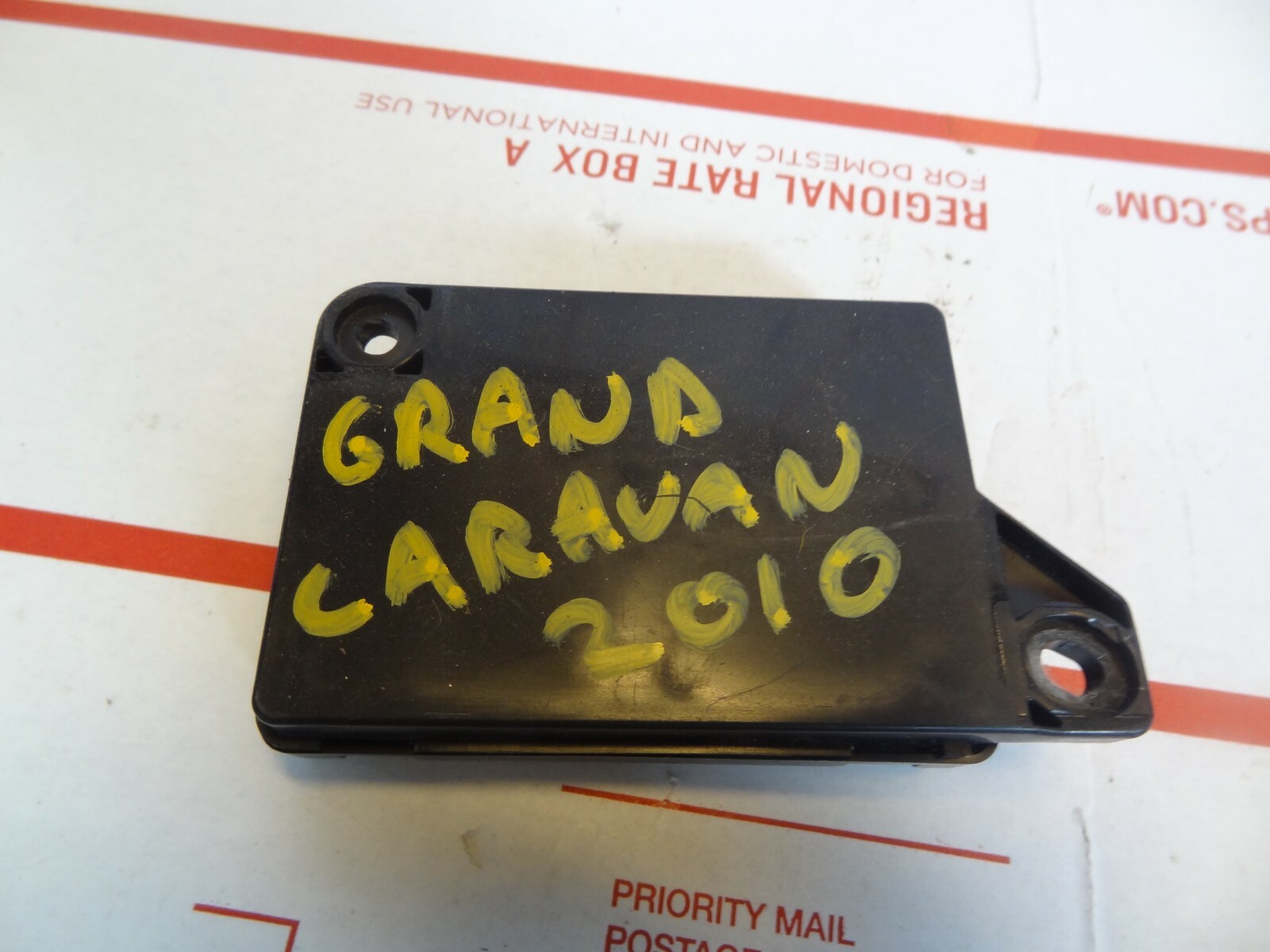 08 09 10  2008 2009 2010 Dodge Caravan Town & Country Compass Module P04671918AG