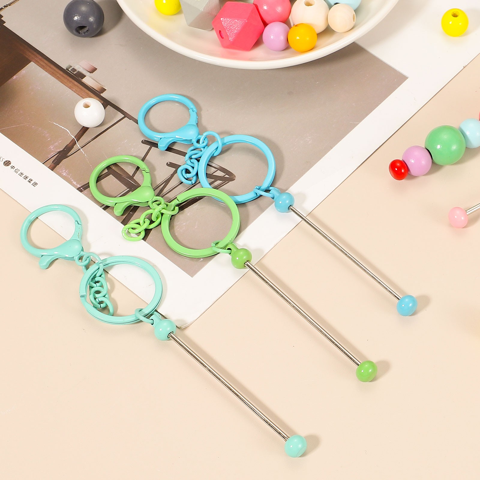20Pcs Beadable Keychains, DIY Beaded Keychain Making Kit, Gray
