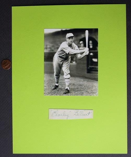 1941-46 Chicago Cubs star Charley Gilbert signed VINTAGE autograph & photo set--