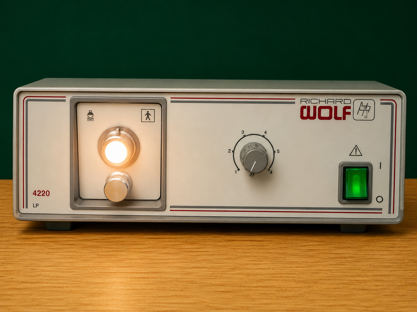 Richard Wolf 4200 LP Light Source For Endoscope 4200.001