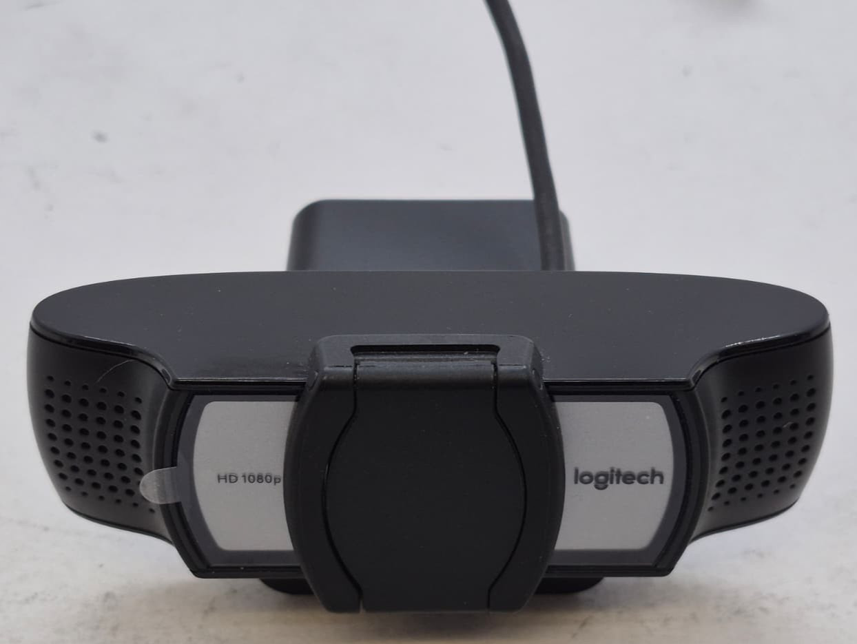 Logitech V-U0031 1080p Full HD USB Webcam W/ Privacy Shutter