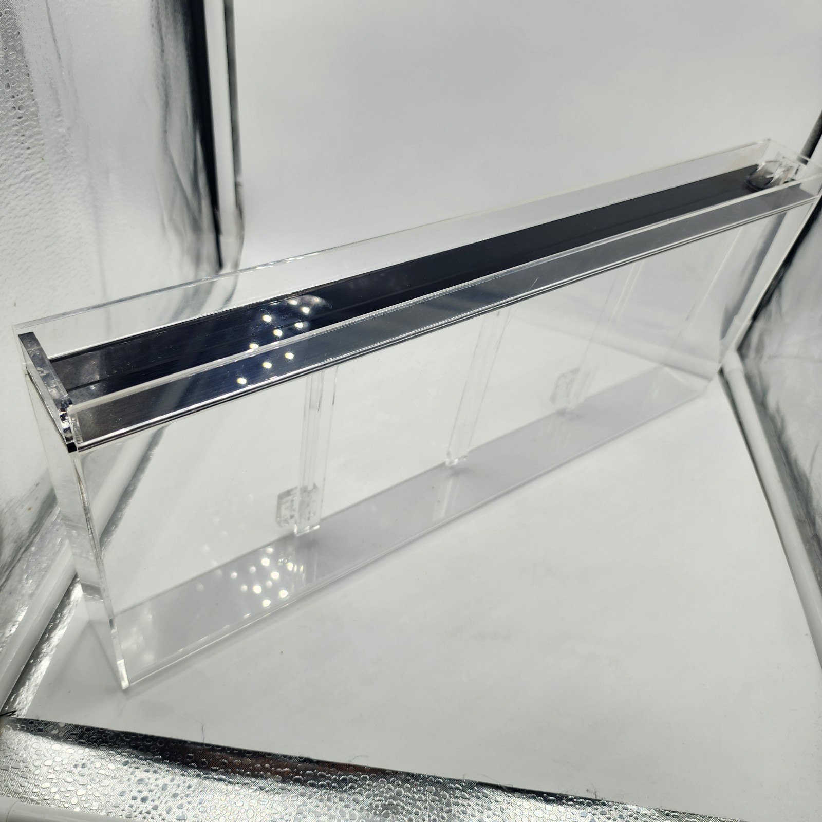 Hot Wheels 4-Car Mainline Acrylic Wall Mount Display