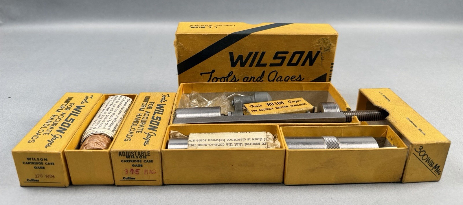 Vintage L.E. Wilson Kit Reloading Tools Gages w Case Holders Box