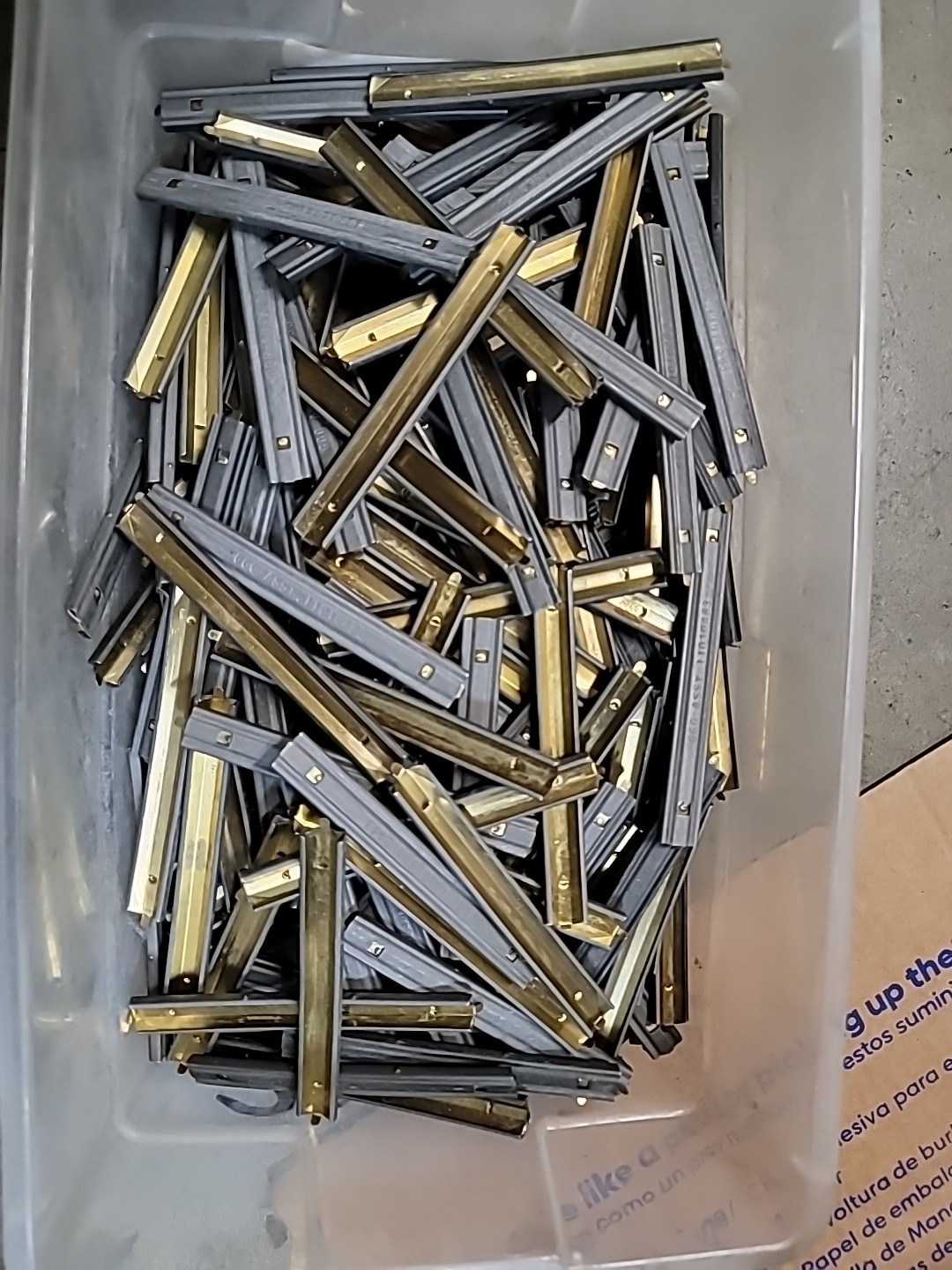 Lot of 300 US STRIPPER CLIPS   5.56/.223 Speed Loader