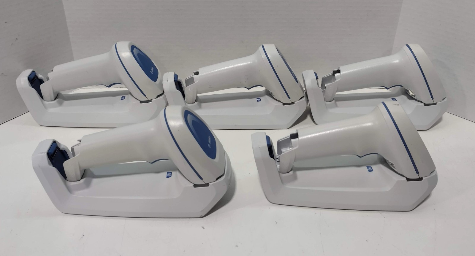 Lot of 5 Zebra DS8178 Wireless Scanners w/CR8178-SC Bases No Batteries or Cables
