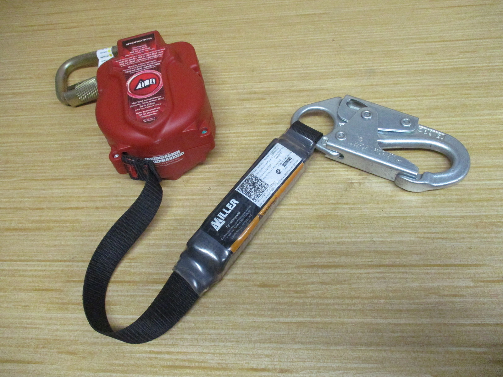 Miller MFL-1-Z7/9FT Self-Retracting Lifeline MFL1Z79FT
