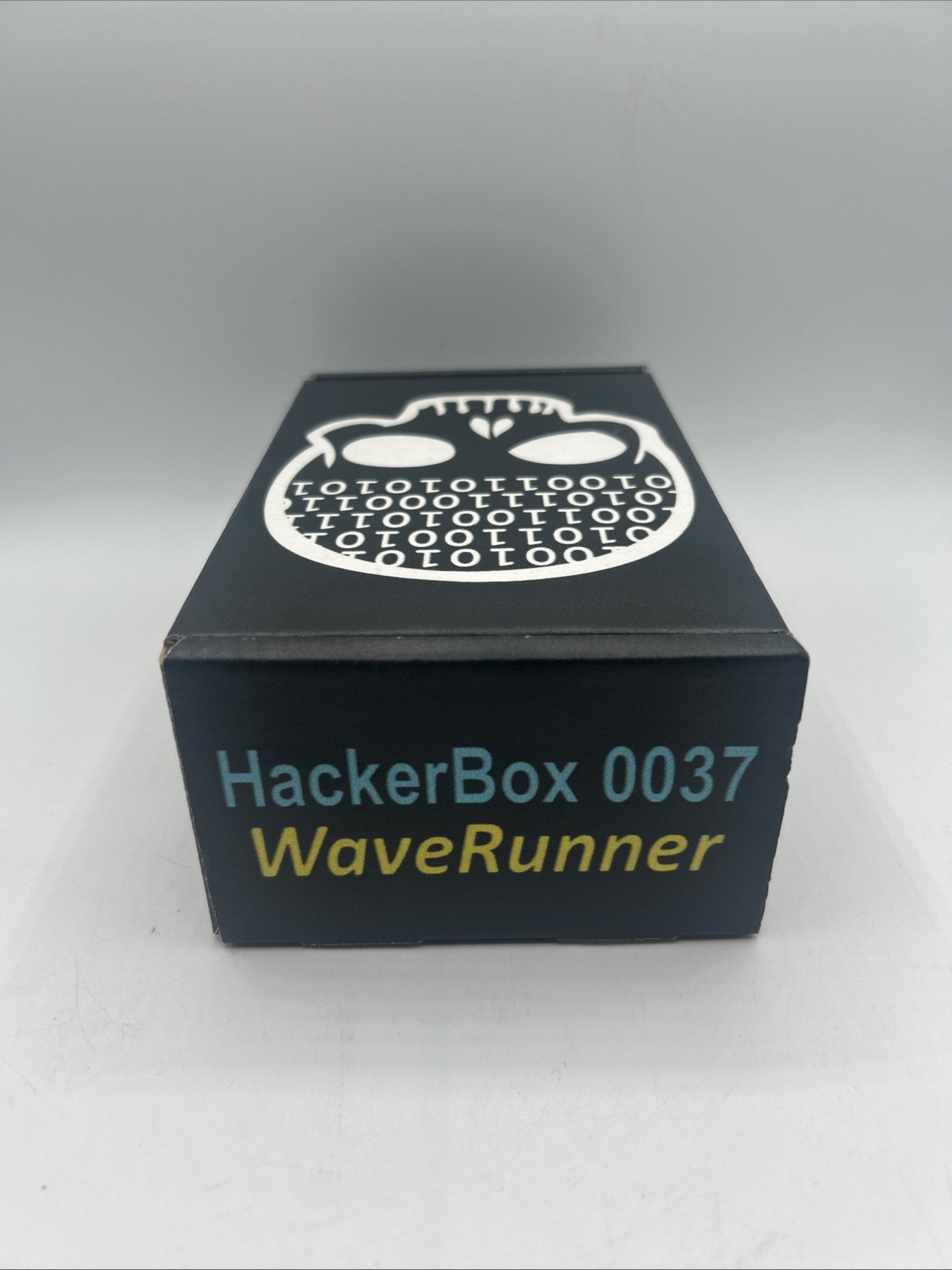 HackerBox #0037 WaveRunner - NEW IN BOX - XR2206 Signal Generator, Audio...