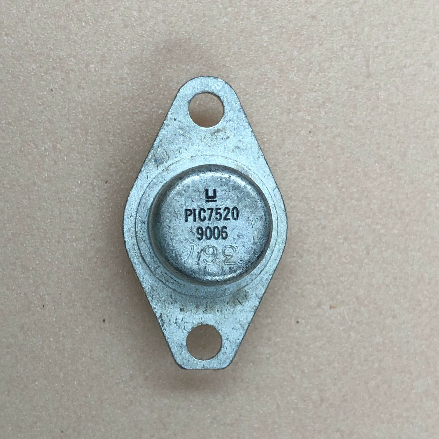 Unitrode PIC7520 Regulator TO66 4 Leads Lot of One