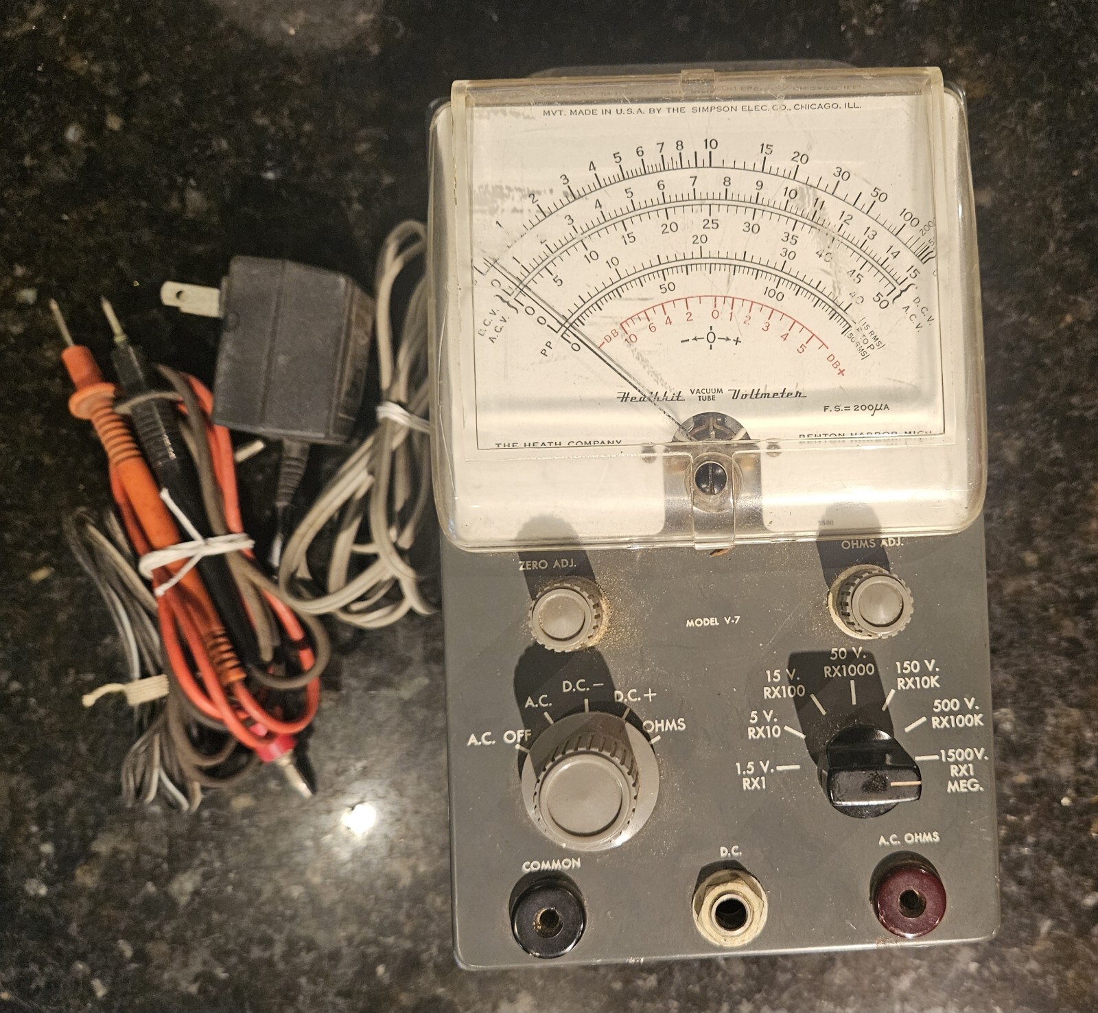 Vintage Heathkit VTVM Model V-7 Vacuum Tube Meter