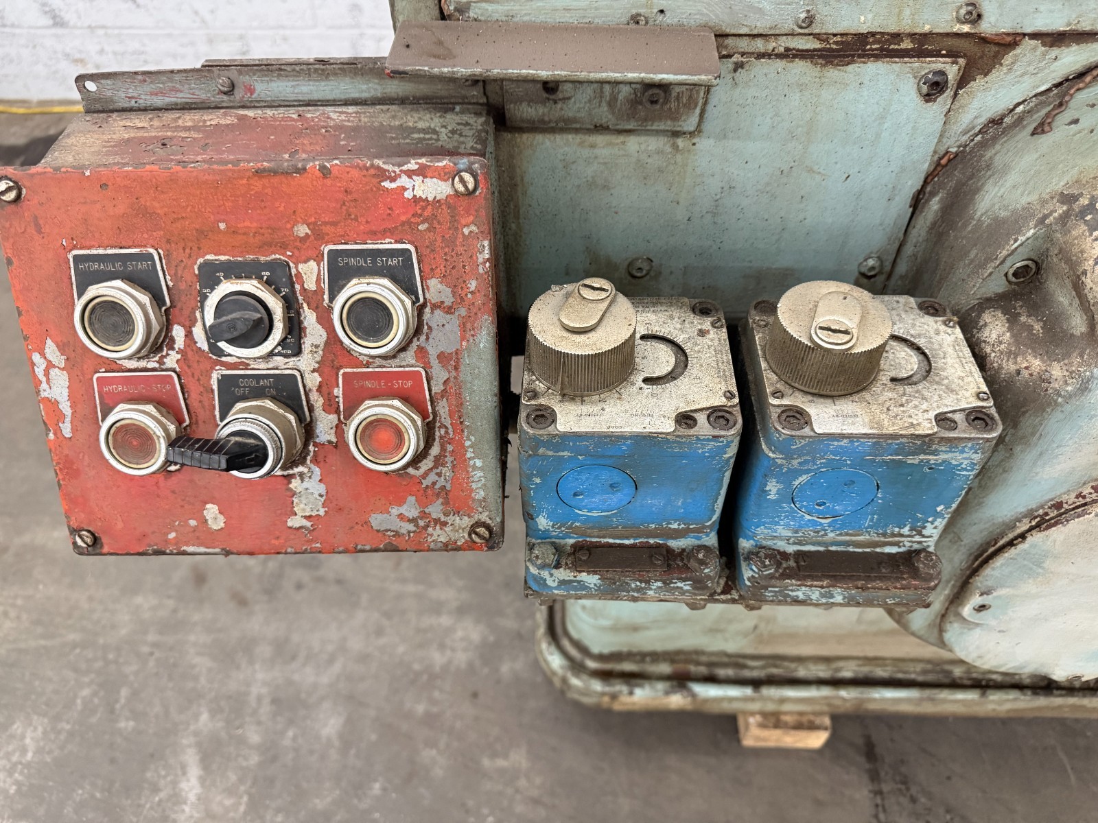 LANDIS CYLINDRICAL GRINDER 75" GE-4