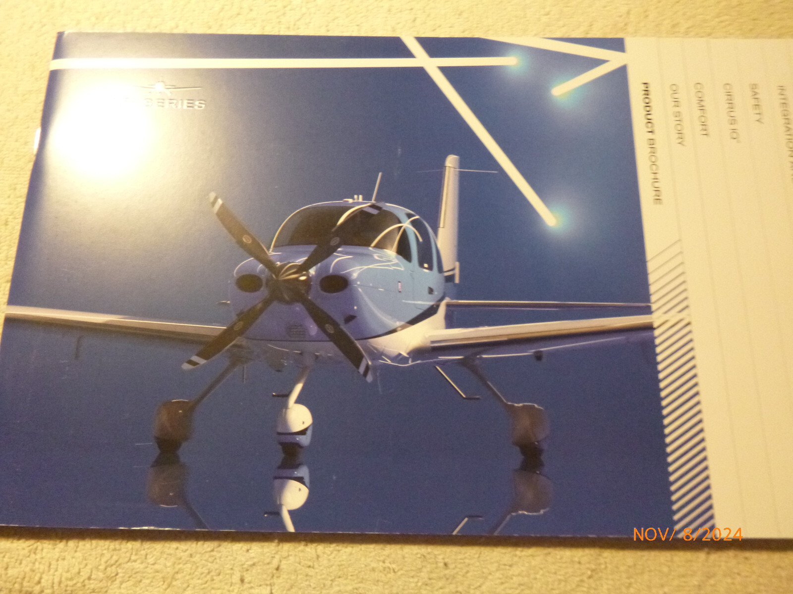 Cirrus SR Series - Multi-page Brochure  - Perfect for the Aerospace Collector